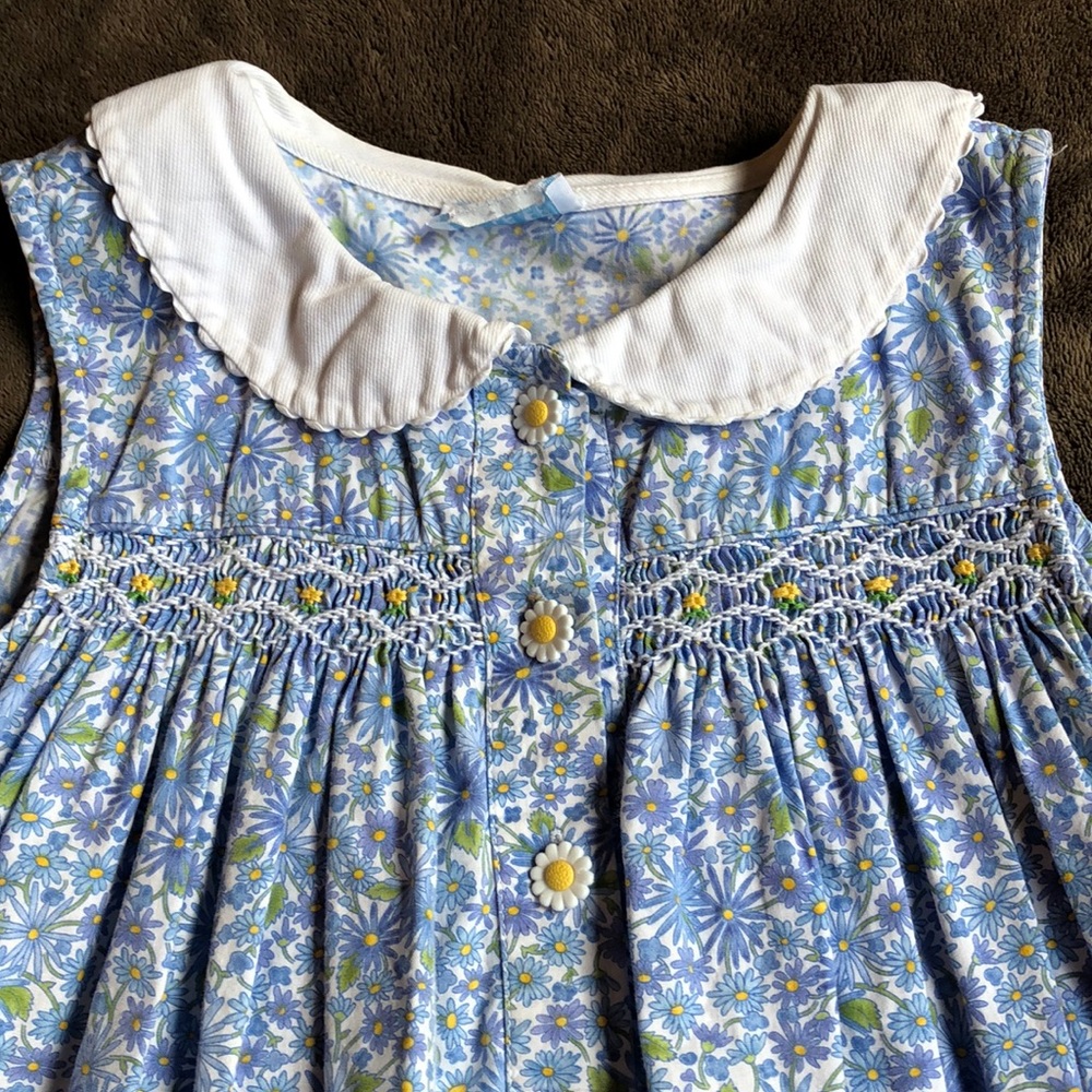 Daisy Blue - Picture 2 of 7